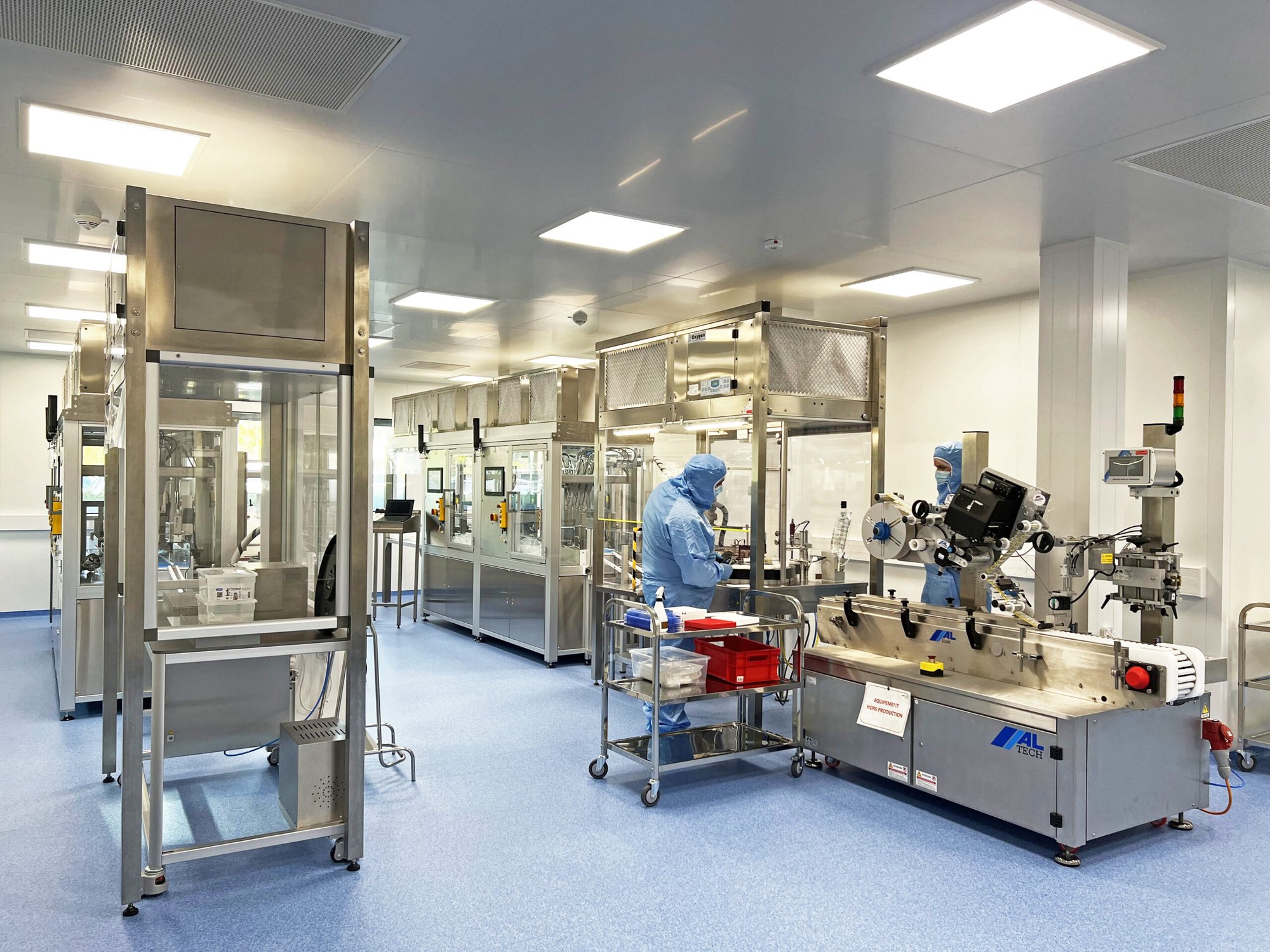 RegenLab cleanroom production line